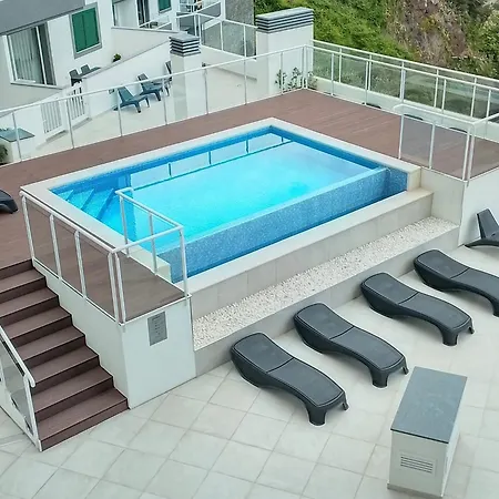 Prestige Solmar - Sea View - Free Covered Parking - Center