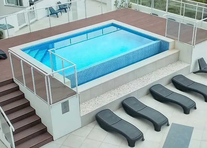 Prestige Solmar - Sea View - Free Covered Parking - Center